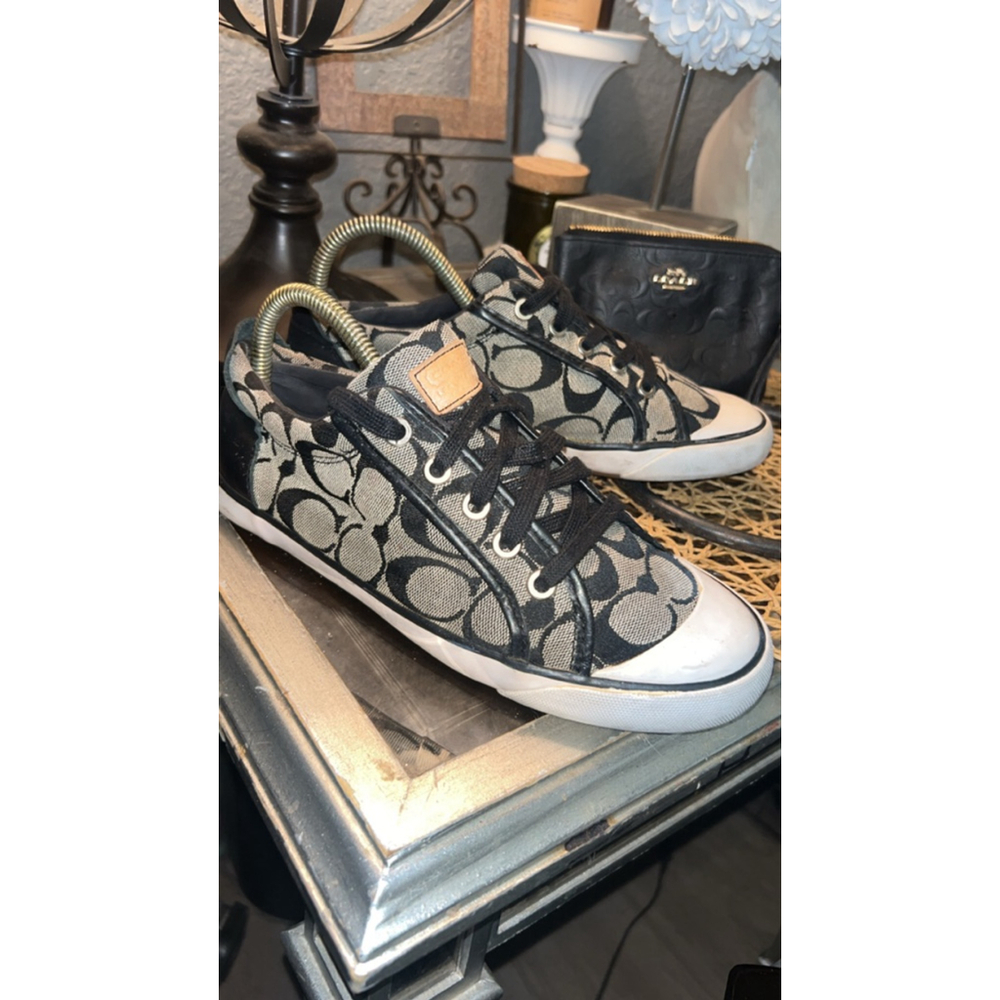 Women's Coach Black and White Signature Canvas Sneakers Size 7.5 - Picture 4 of 6